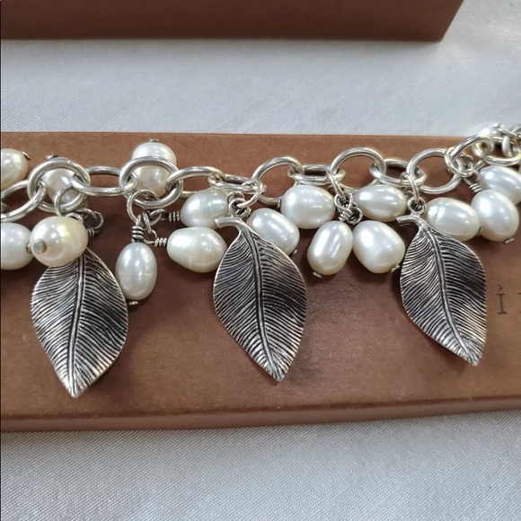 Authentic Silpada NWB Retired Freshwater Pearl Sterling Leaf Cha-cha Bracelet. - Picture 2 of 4